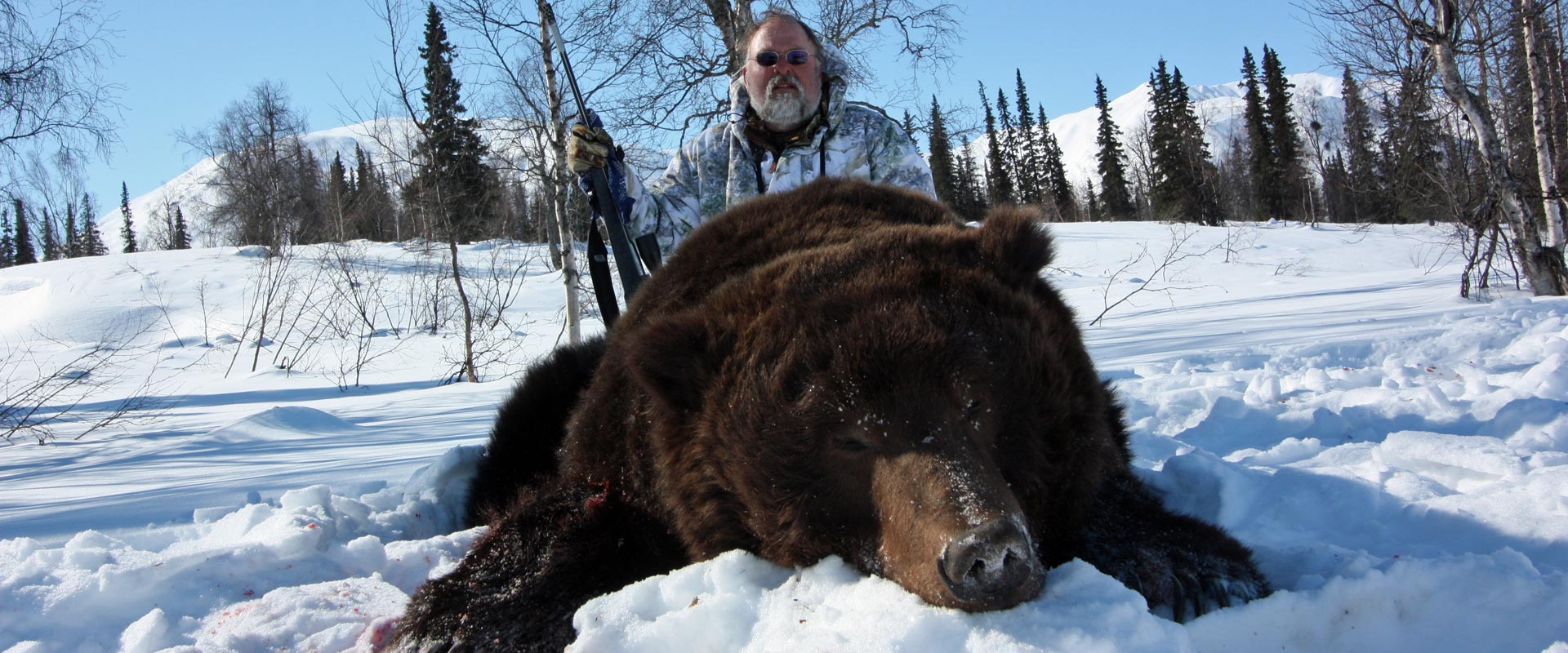 Alaska Bear Hunting Guides Hidden Alaska Guides And Outfitters   Alaska Brown Bear Hunting Guides Hidden Alaska Guides 1920x800  